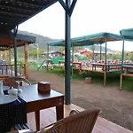Hotel Flora 3*