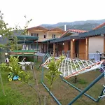 Flora Hotel 3*