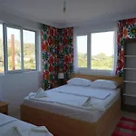 Flora Hotel 3*