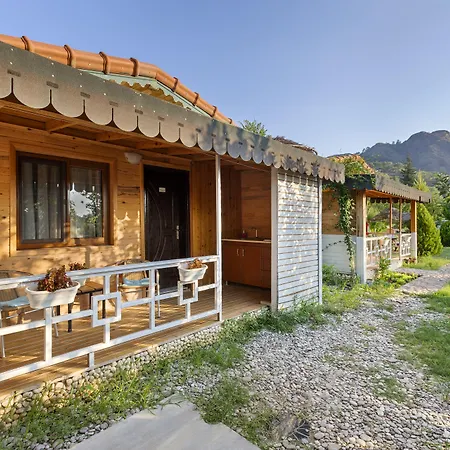 Flora 3* Çıralı