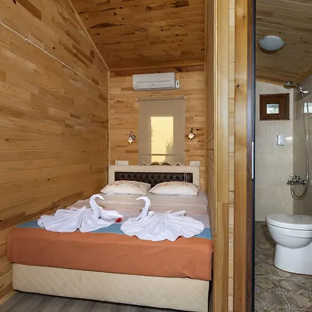 Flora 호텔 Çıralı