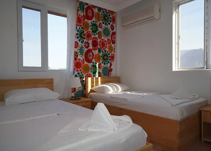 Flora מלון Çıralı